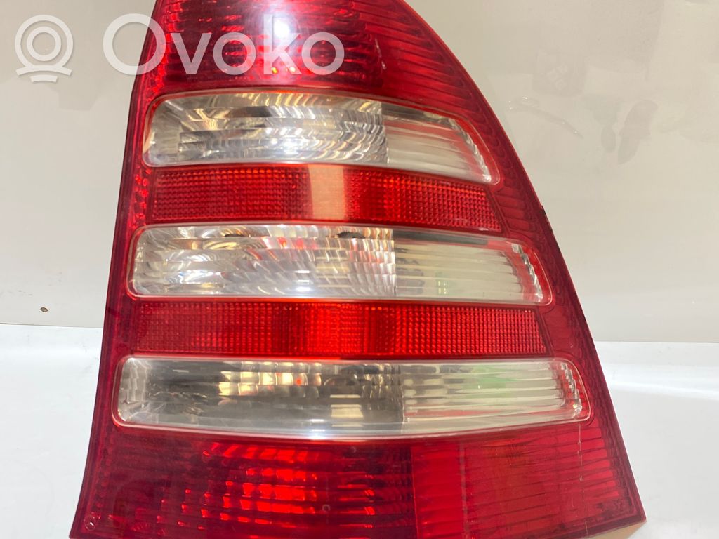 Mercedes-Benz C W203 Luci posteriori 