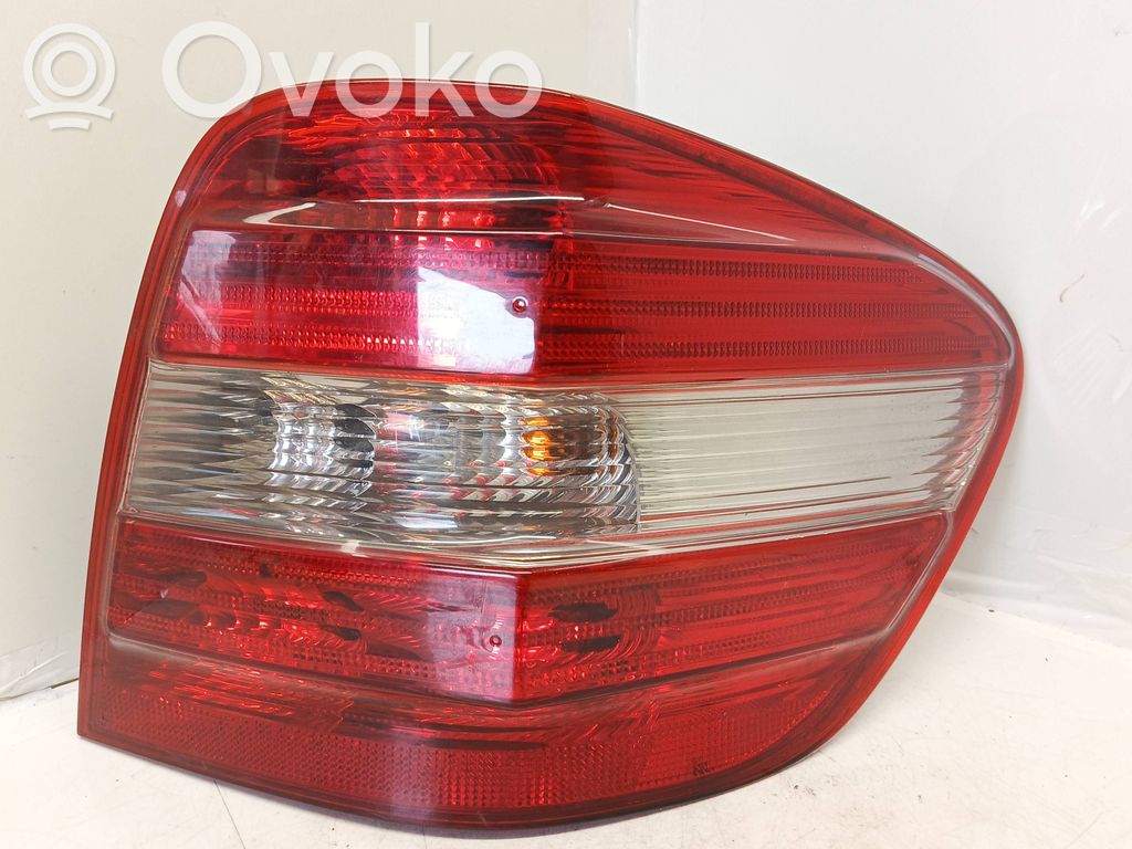 Mercedes-Benz ML W164 Lampă spate în caroserie 