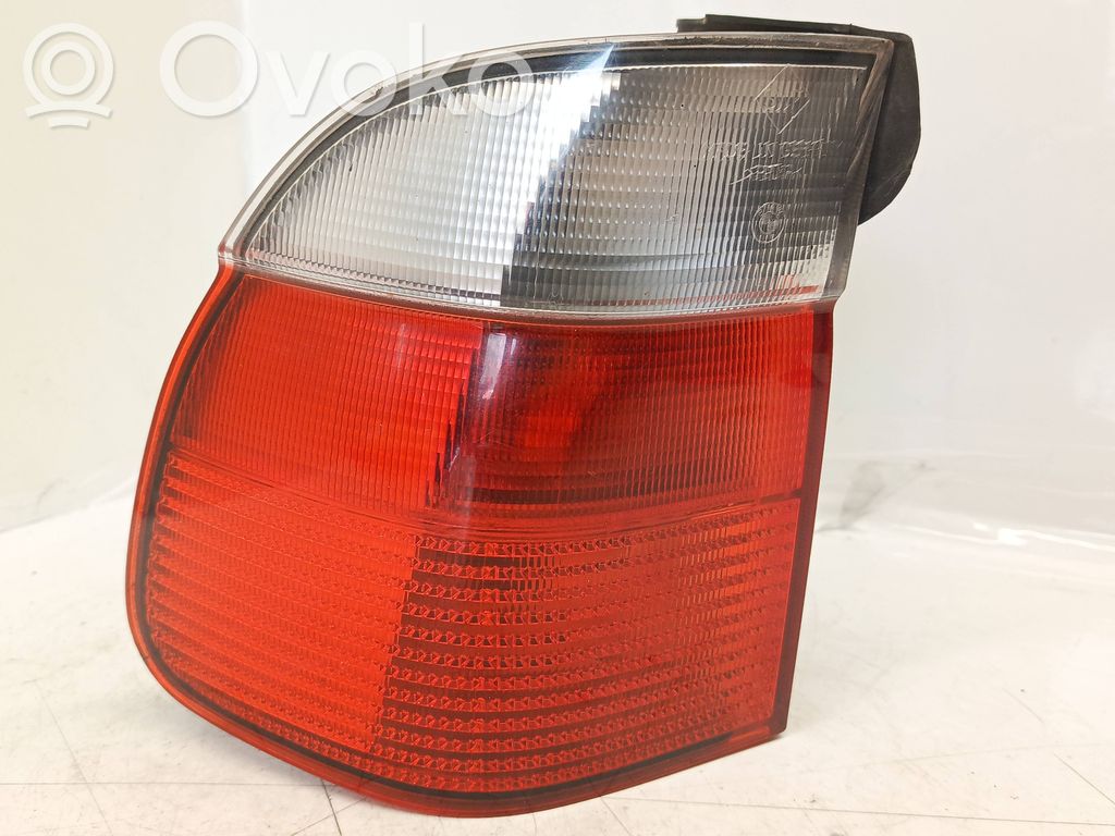 Rear/tail lights   2496321,260819990811,2496341,301243M5