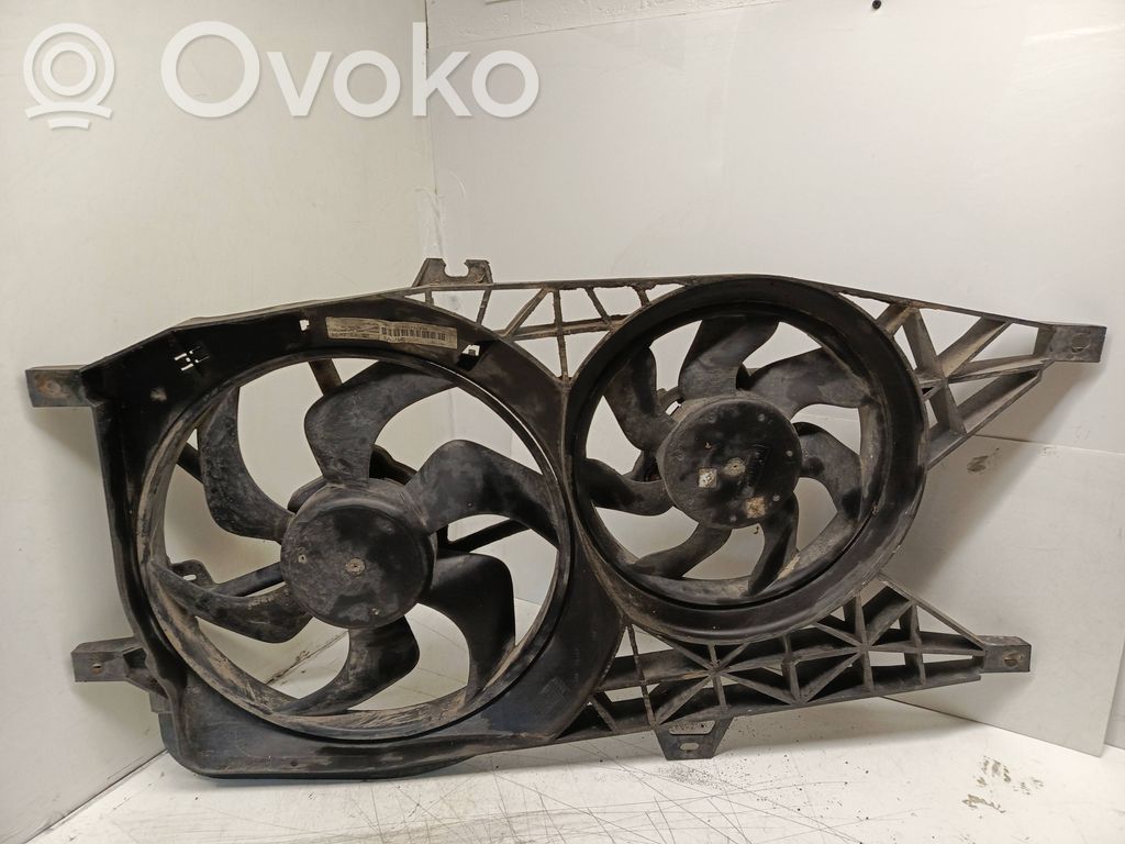 Opel Vivaro Диффузор 