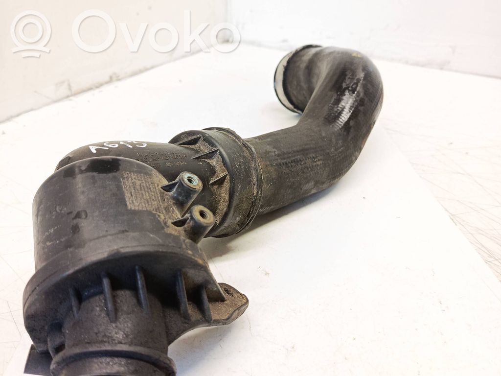 Mercedes-Benz S W220 Turbo air intake inlet pipe/hose 
