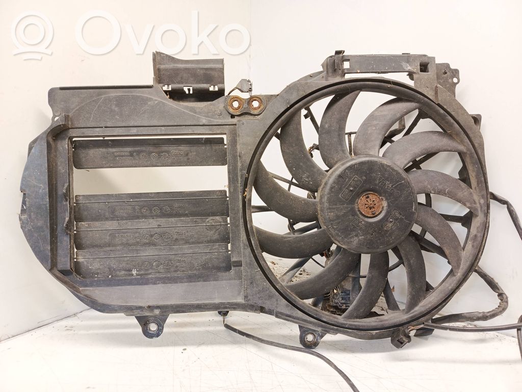 Audi A4 S4 B6 8E 8H Ventilator electric răcire radiator 