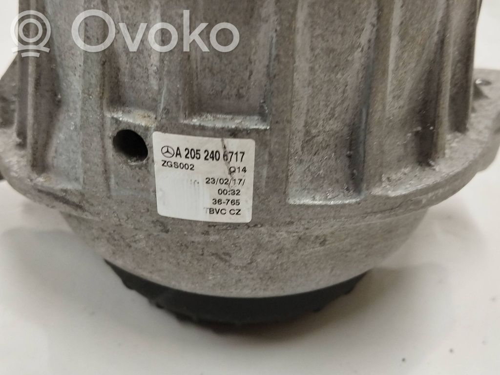 Mercedes-Benz C W205 Engine mount bracket 