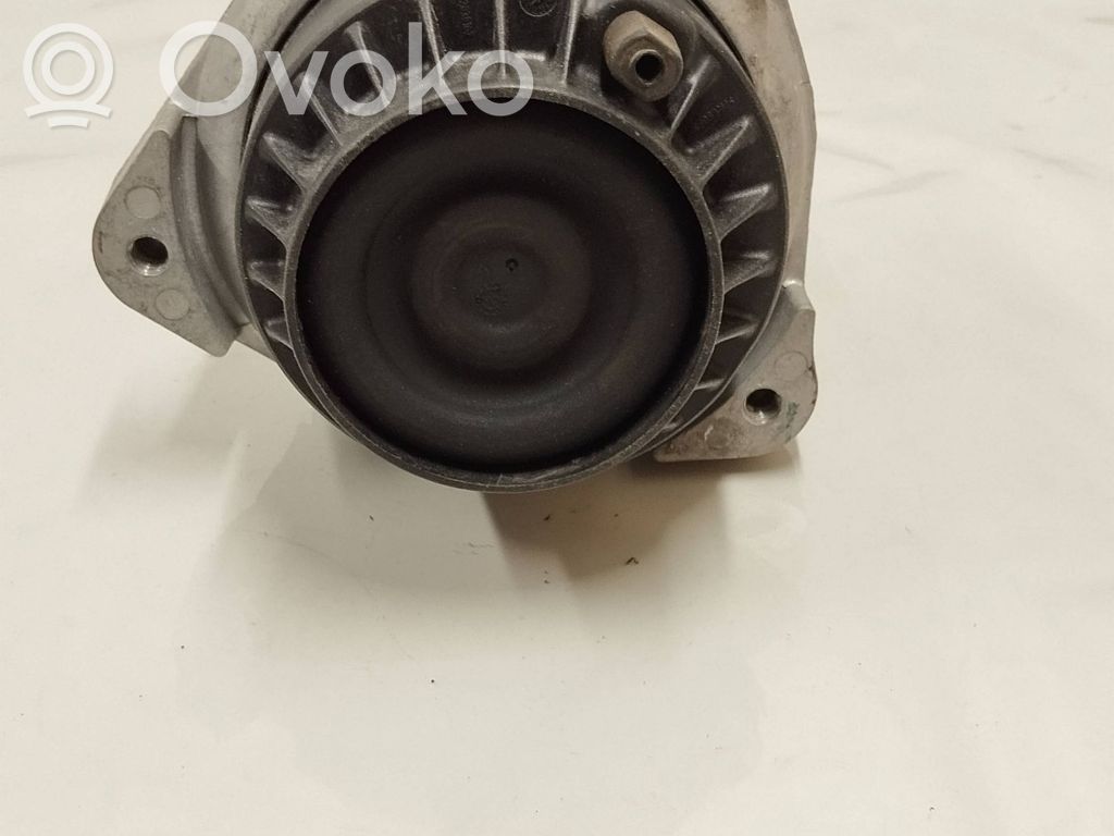 BMW 7 F01 F02 F03 F04 Engine mount bracket 