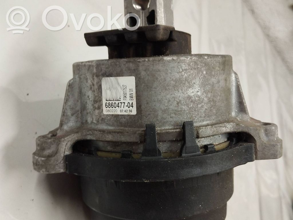 BMW 5 G30 G31 G38 Engine mount bracket 