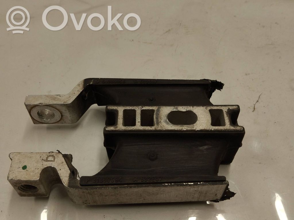 Volvo XC90 Gearbox mount 