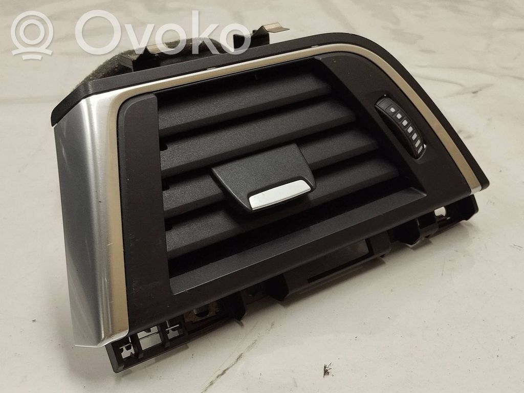 BMW 3 F30 F35 F31 Šoninės oro grotelės 