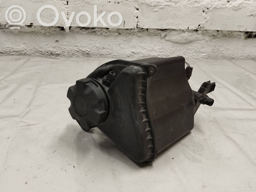 BMW 5 F10 F11 Zbiornik wyrównawczy chłodziwa 