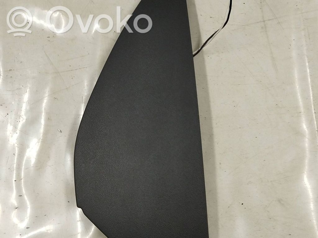 Panelės apdailos skydas (šoninis)   102835900A