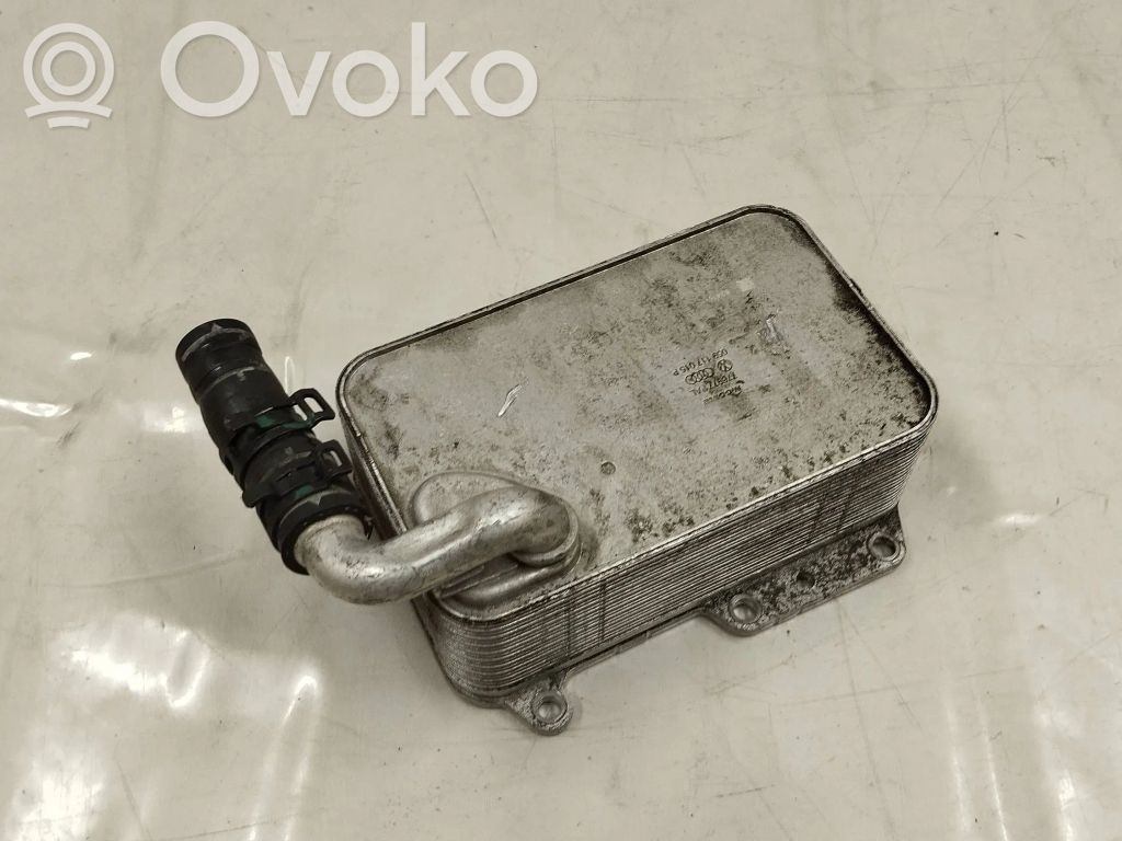 Porsche Macan (95B) Engine oil radiator 
