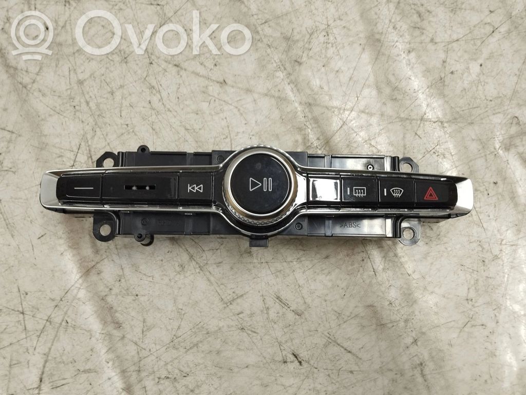 Volvo S90, V90 Head unit multimedia control 