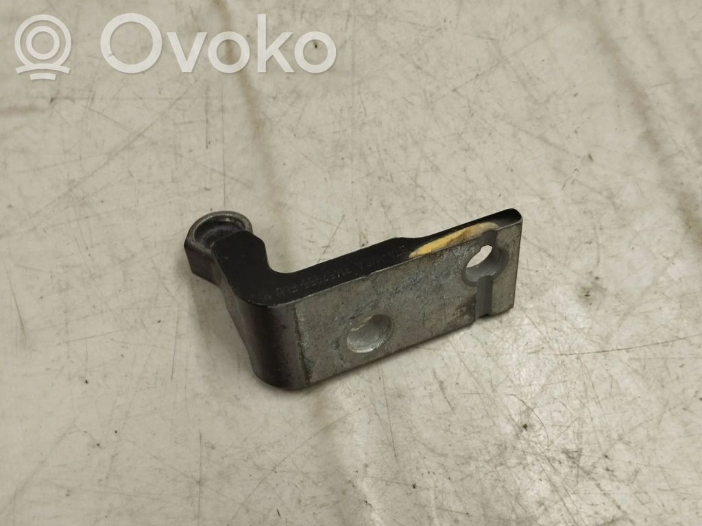 Volvo S60 Front door upper hinge 