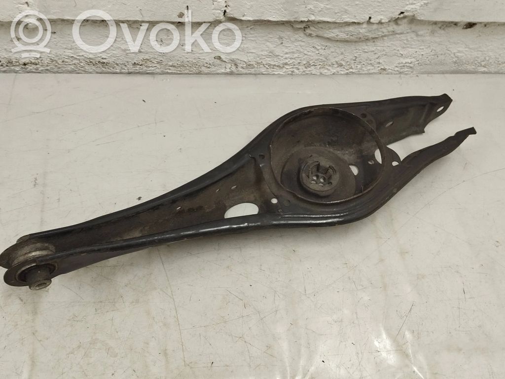 Volkswagen Golf VII Querlenker Achsschenkel hinten 