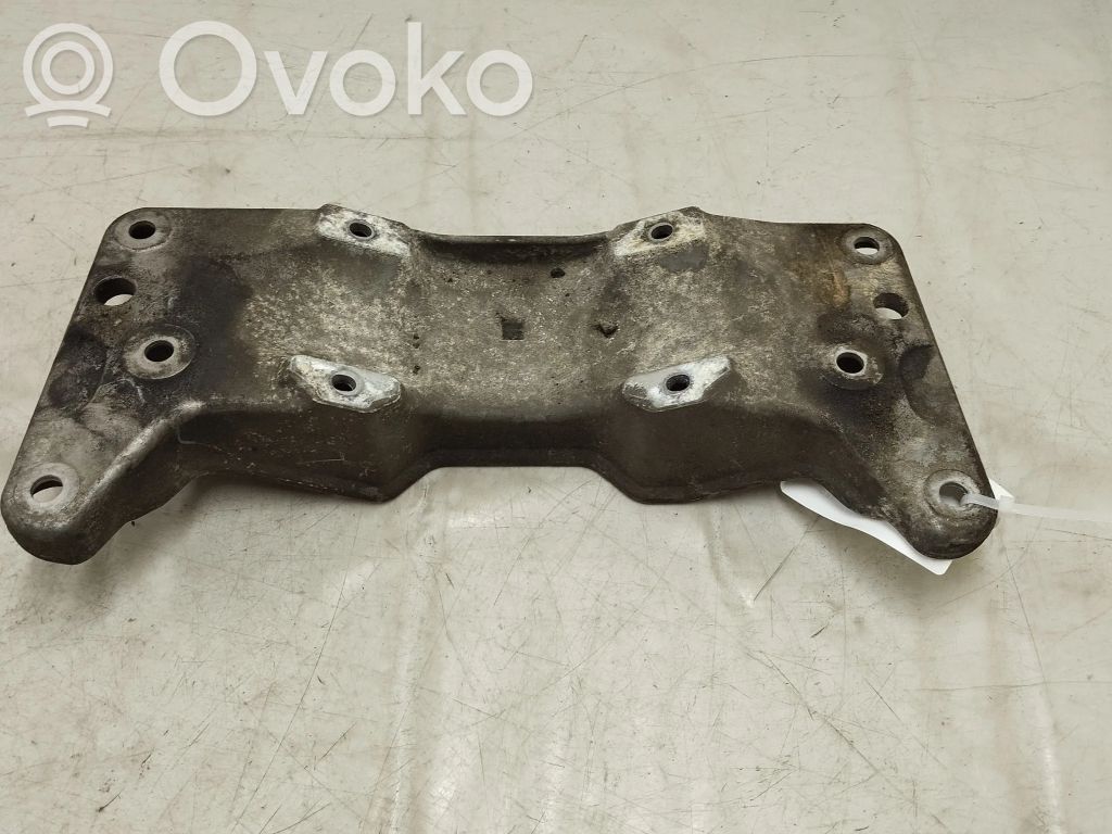 Gearbox mounting bracket   6777388,6789483,6775907