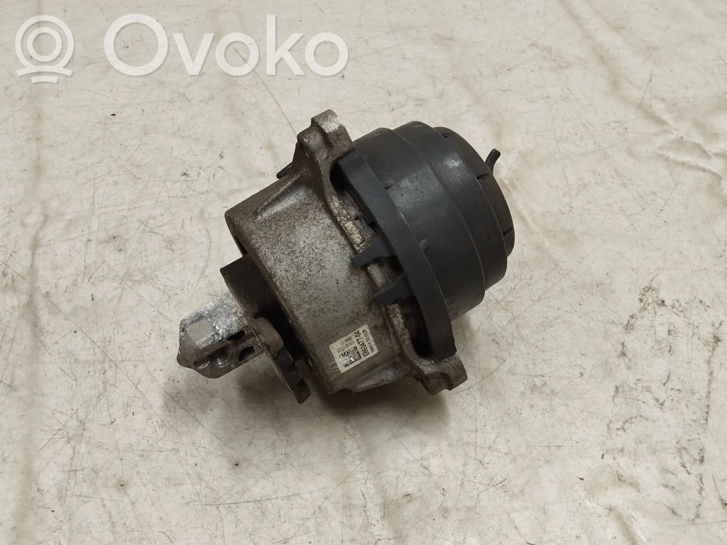 BMW 5 G30 G31 G38 Engine mount bracket 