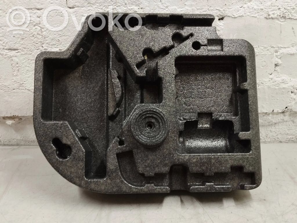 Volvo XC60 Tool box 