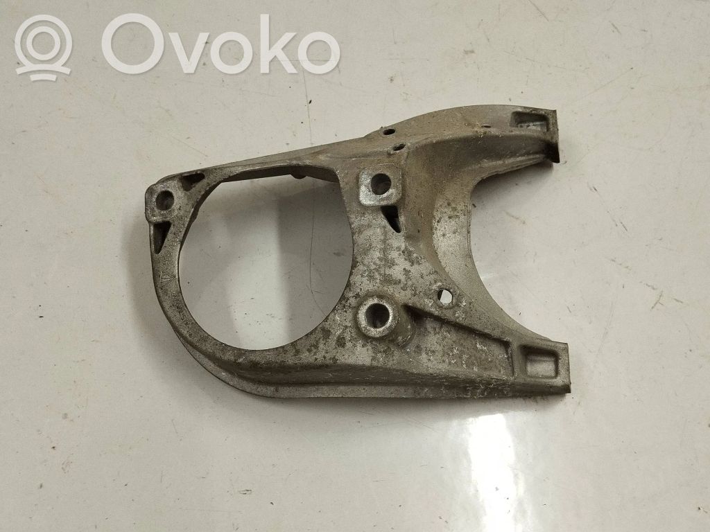 Porsche Macan (95B) Engine mounting bracket 