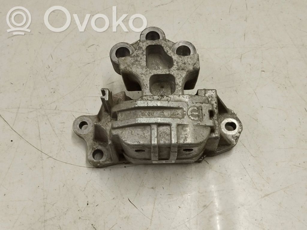 Fiat Tipo Engine mount bracket 