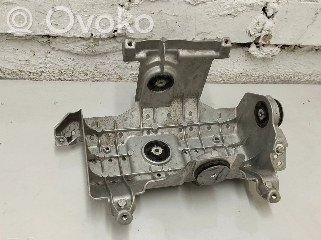 BMW i4 A/C compressor mount bracket 
