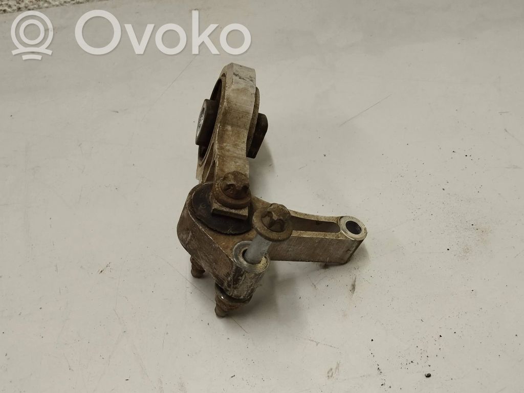 Engine mount bracket   00520268390