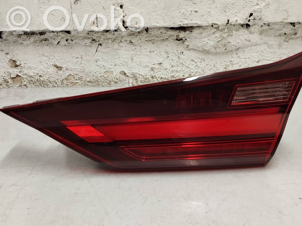 BMW 1 F40 Lampy tylnej klapy bagażnika 