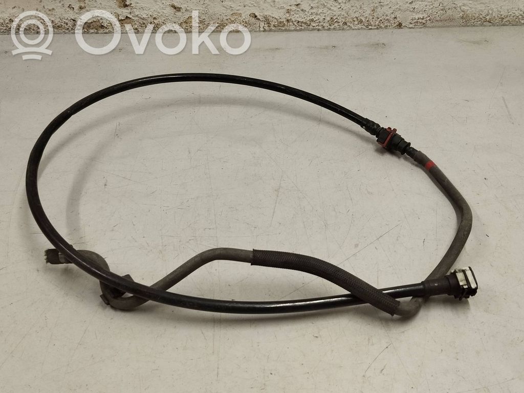 Volvo S60 Tubo de alimentación del combustible 