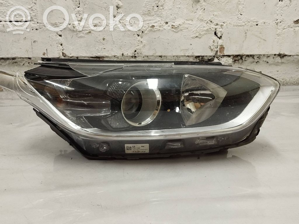 Headlight/headlamp   92102J7060