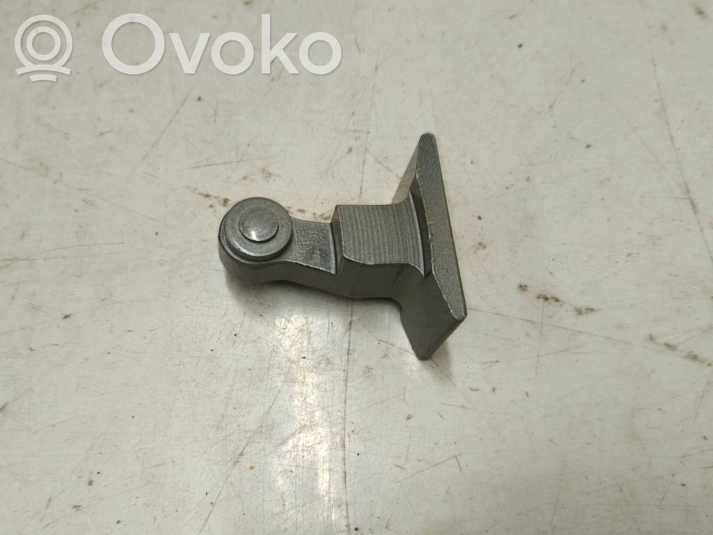BMW 1 F40 Priekšpusē augšējā vira (eņģe) 