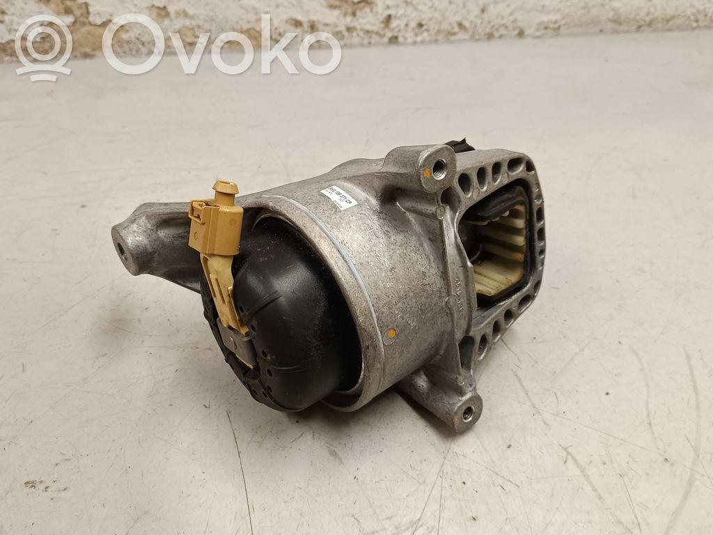 Audi A5 Engine mount bracket 