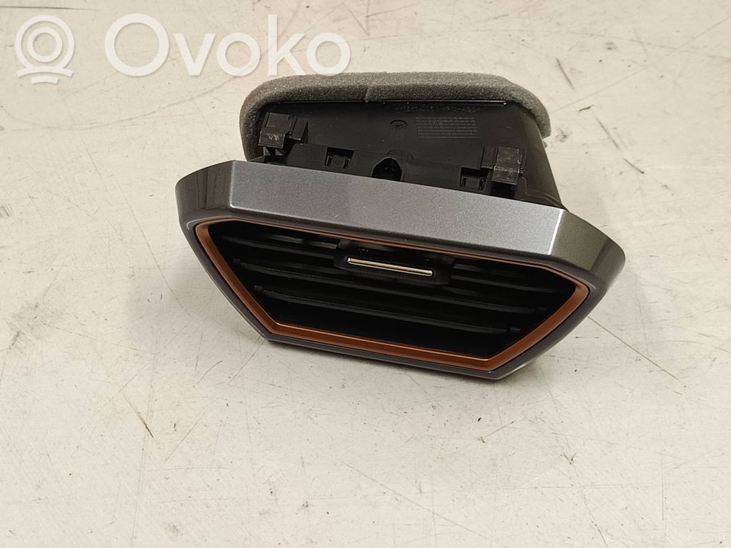 Cupra Leon Lango oro grotelės 