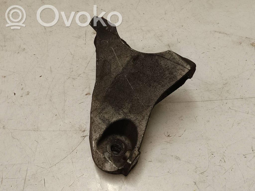 Porsche Cayenne (92A) Engine mounting bracket 