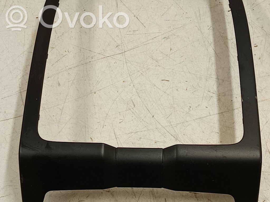 Porsche Cayenne (92A) Światło fotela przedniego 