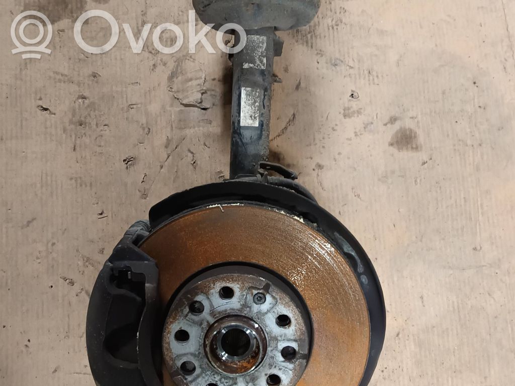 Skoda Octavia Mk3 (5E) Zwrotnica koła przedniego 