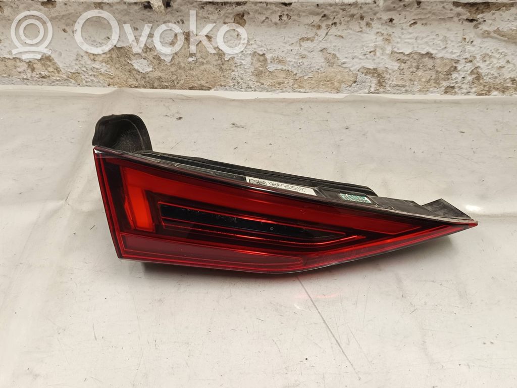 Audi A3 8Y Takaluukun takavalot 