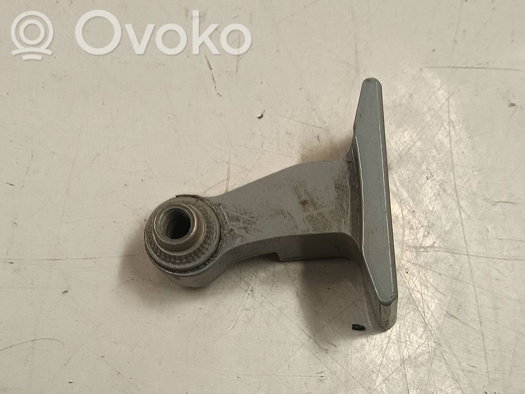 Front door upper hinge   7246067