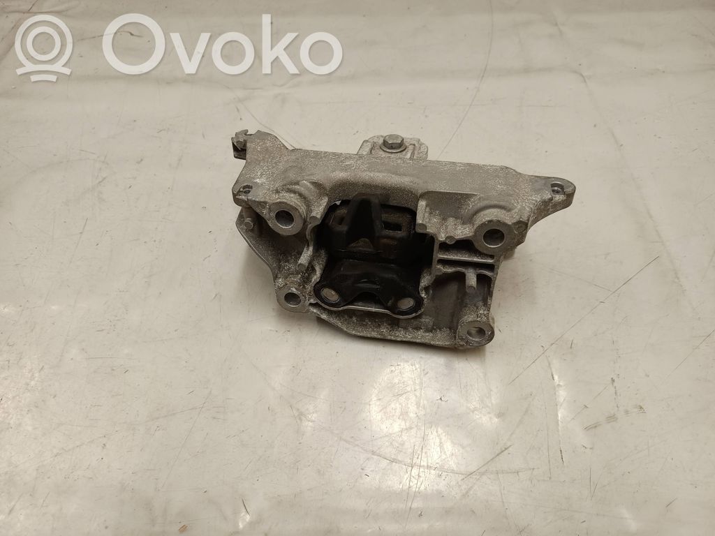 Opel Corsa F Engine mount bracket 