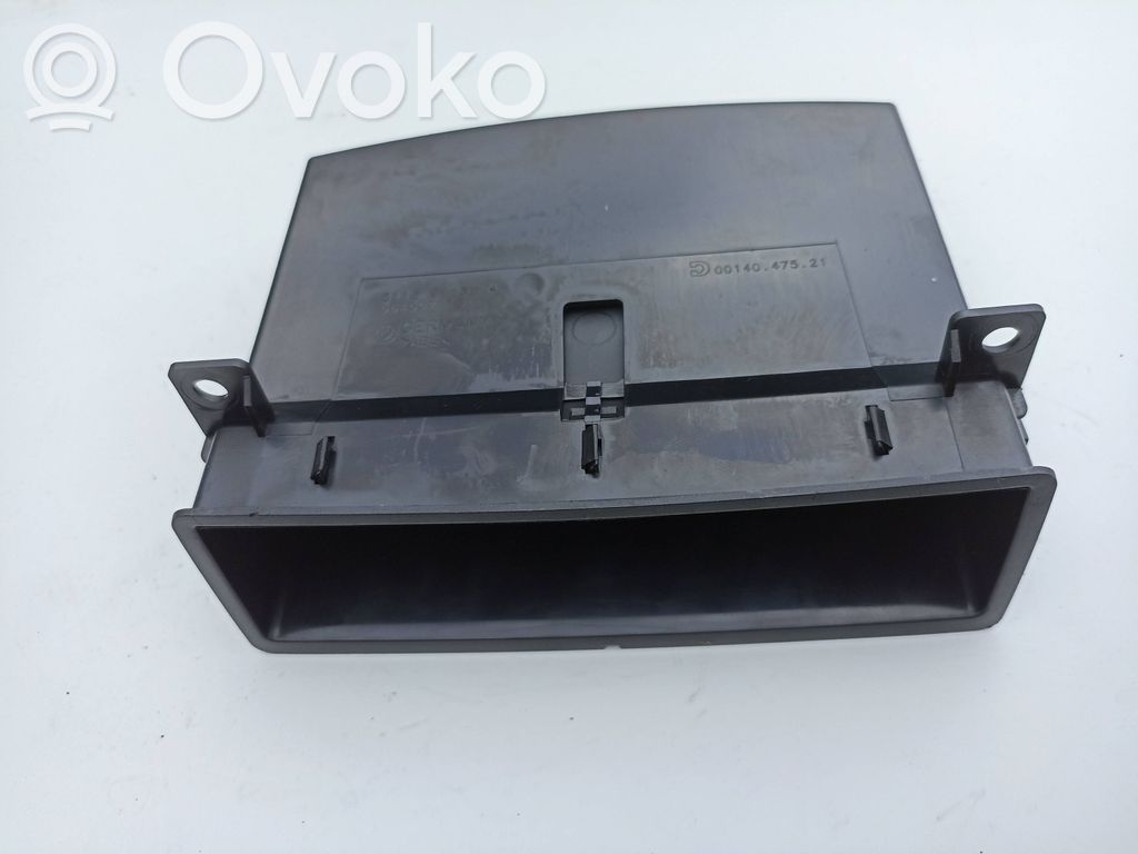 BMW 7 F01 F02 F03 F04 Kita salono detalė 