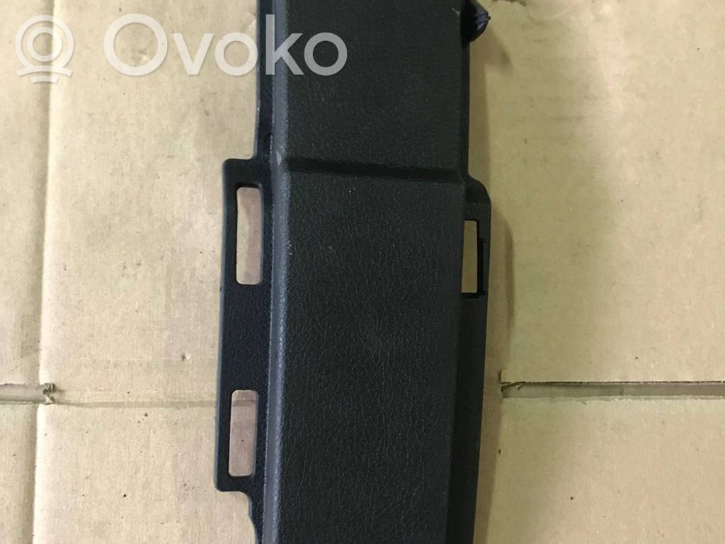 BMW 2 F45 Cita veida salona detaļa 