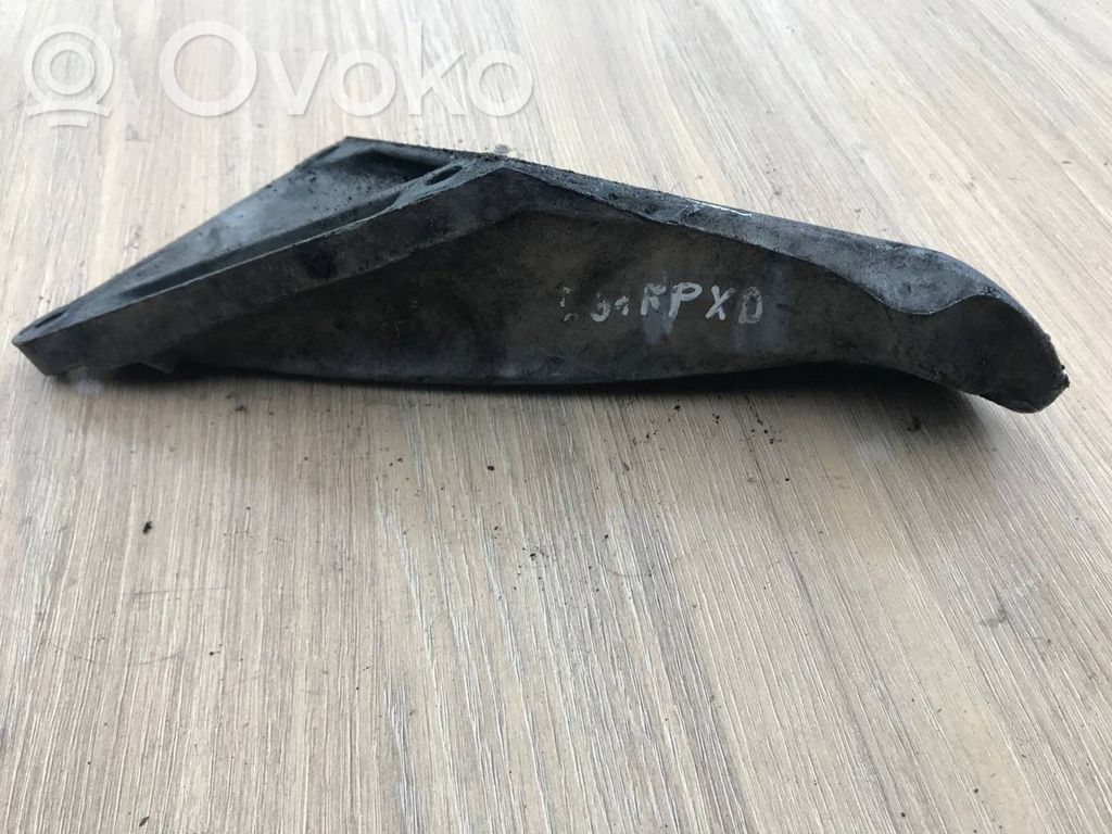 BMW 5 E60 E61 Engine mounting bracket 