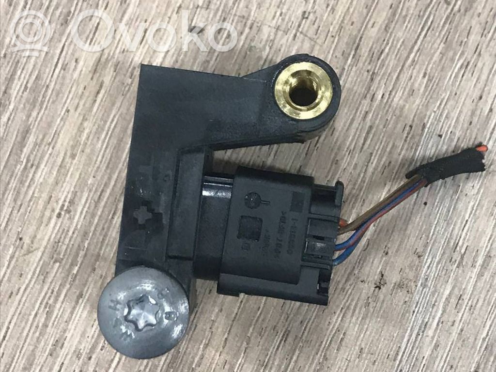 Airbag deployment crash/impact sensor   6977398,001837,000383,031005