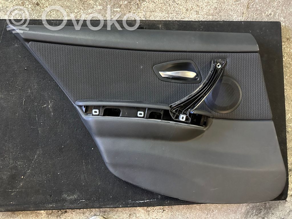 BMW 3 E90 E91 Apšuvums aizmugurējām durvīm 