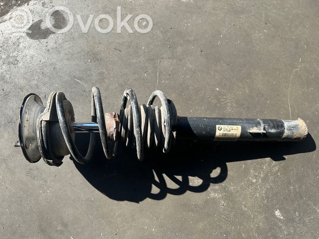 BMW 1 E81 E87 Front shock absorber with coil spring 