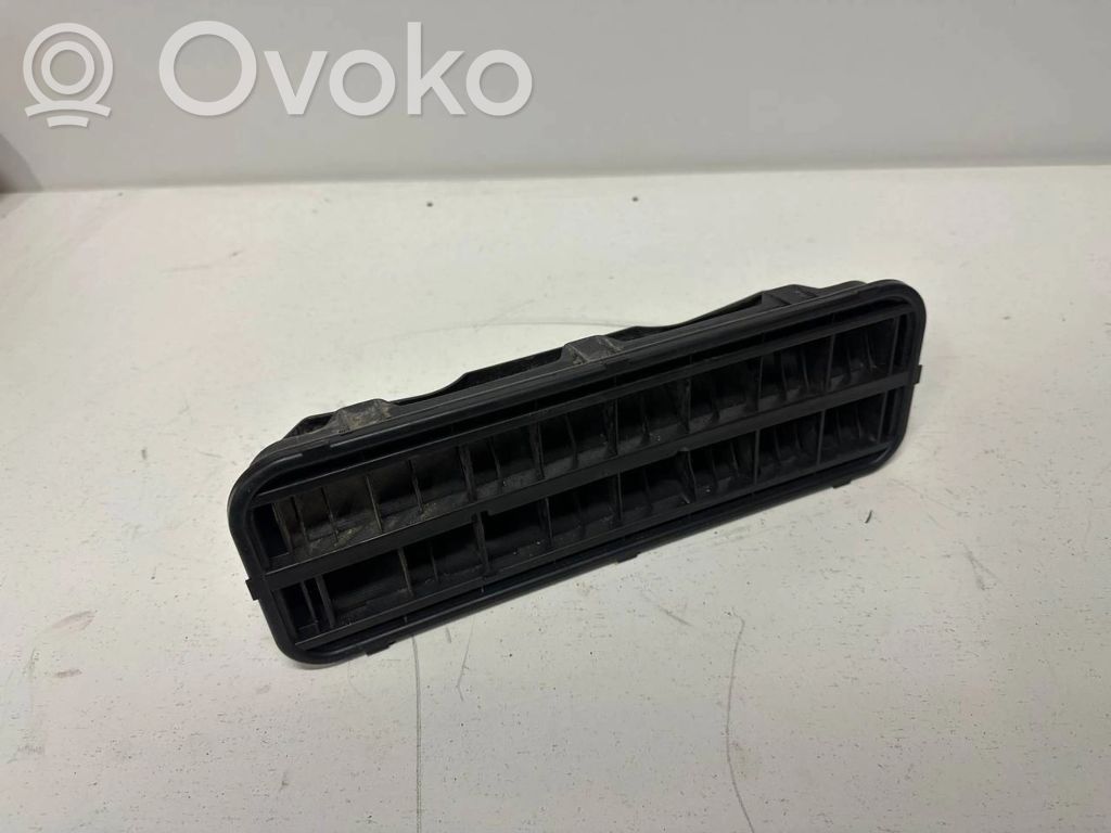 BMW 5 E60 E61 Ventilācijas režģis 