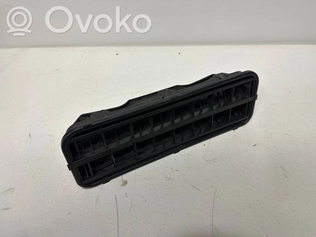 BMW 5 E60 E61 Ventilācijas režģis 
