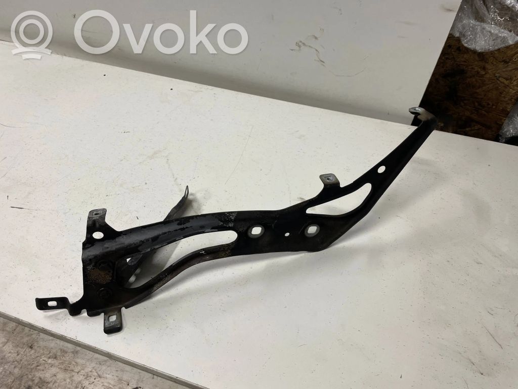 BMW 2 F45 Uchwyt / Mocowanie błotnika przedniego 