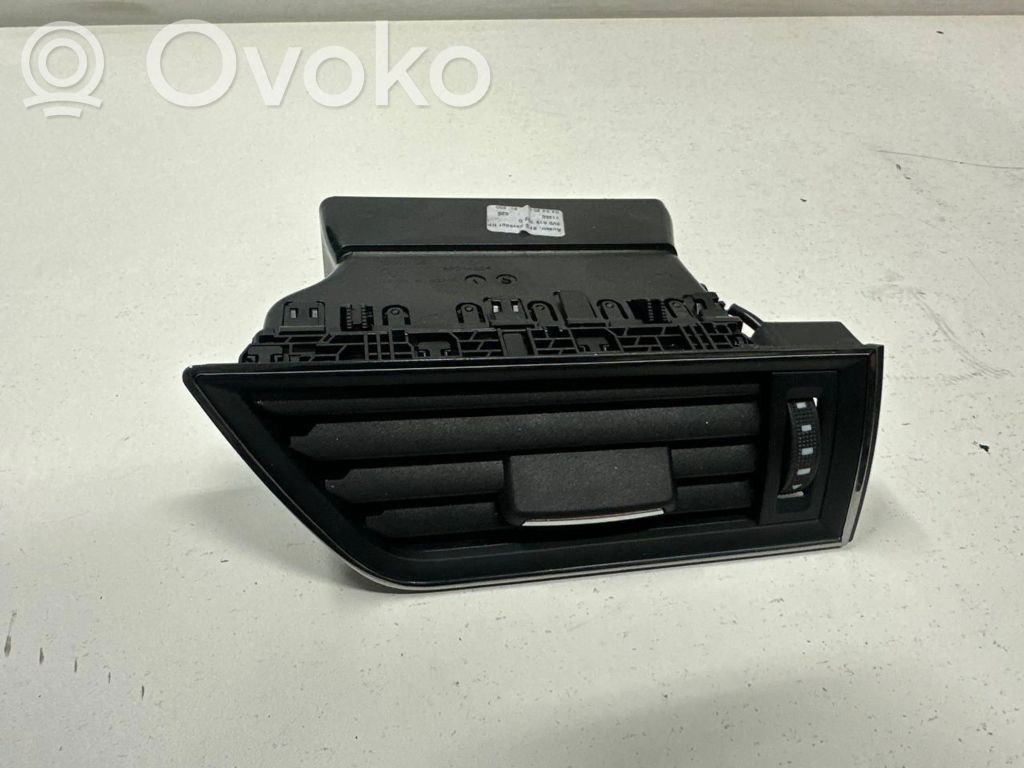 Skoda Superb B8 (3V) Dysze / Kratki środkowego nawiewu deski rozdzielczej 