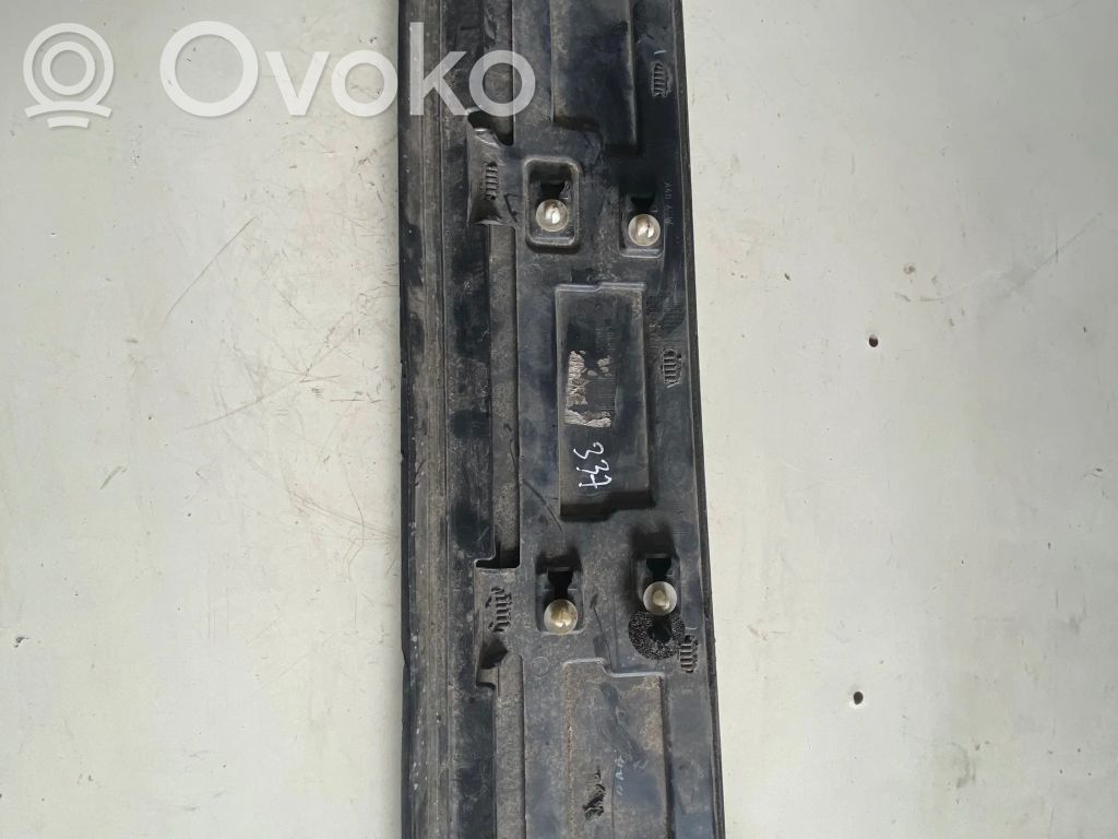 Land Rover Discovery Sport Rivestimento portiera posteriore (modanatura) 