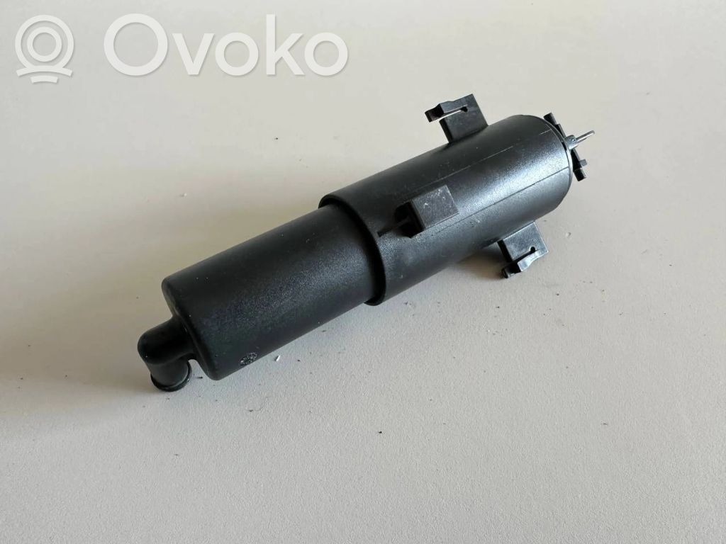 BMW X5 E70 Headlight washer spray nozzle 