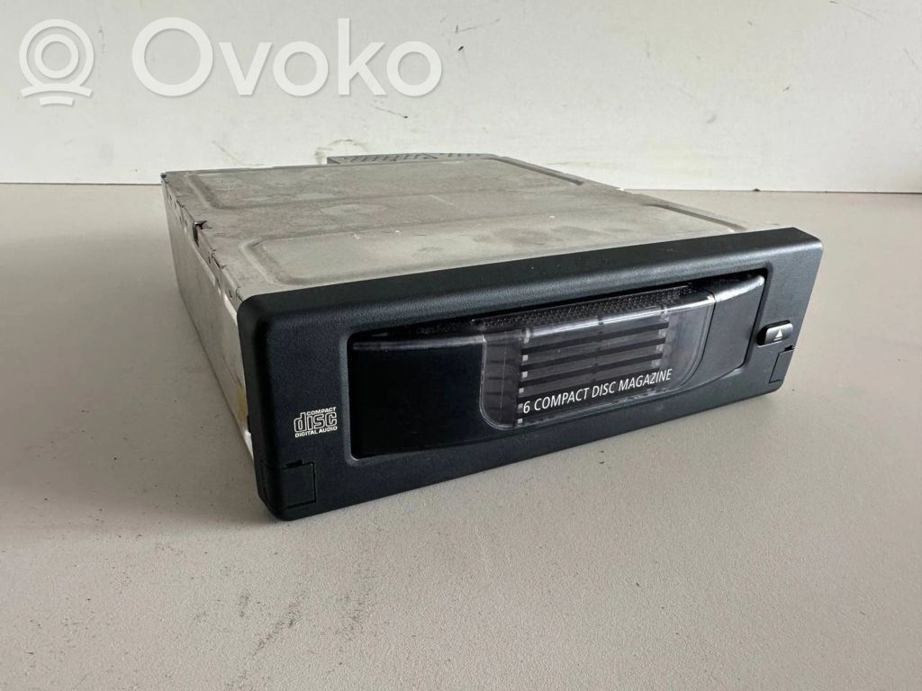 BMW 5 E60 E61 CD/DVD changer 