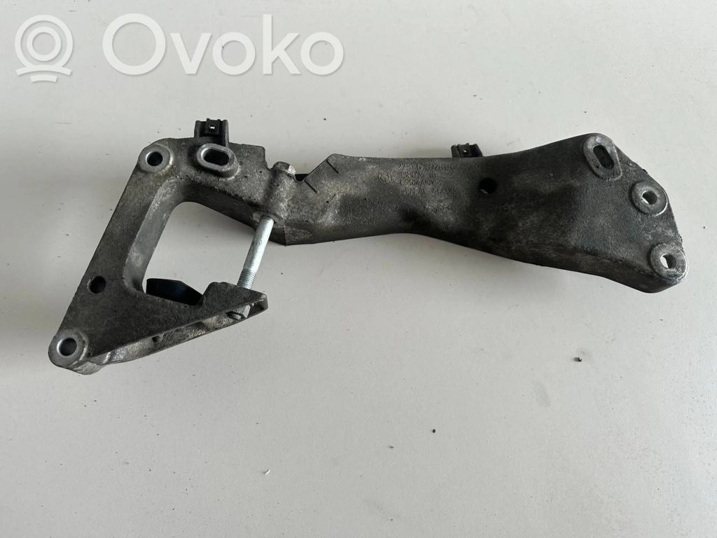 BMW 5 E60 E61 Gearbox mounting bracket 